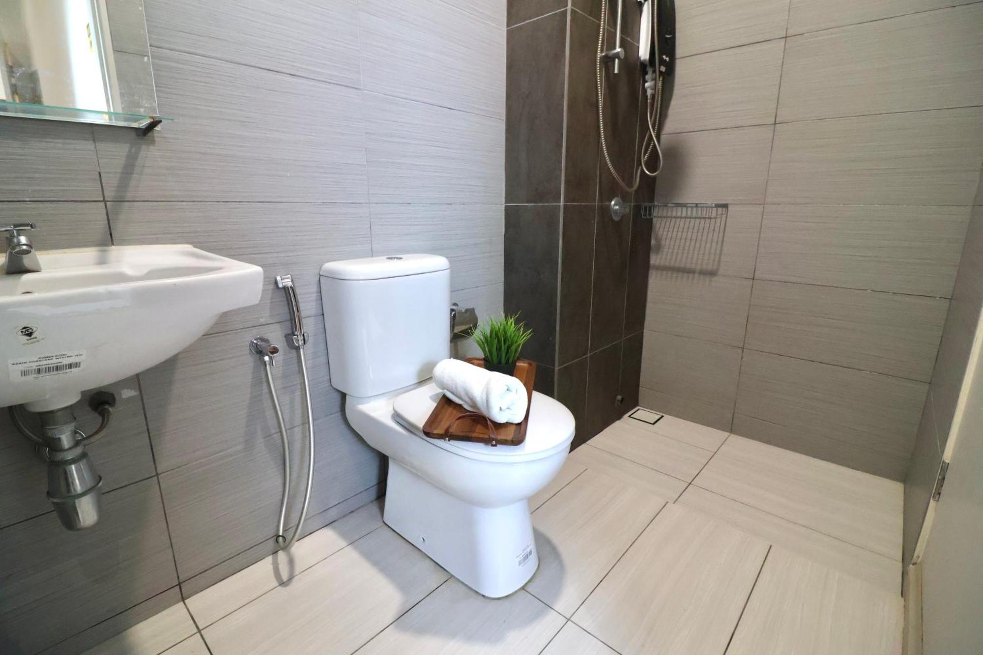 Luxury 2-Storey Terrace House Near Ioi City Mall Putrajaya Exterior foto